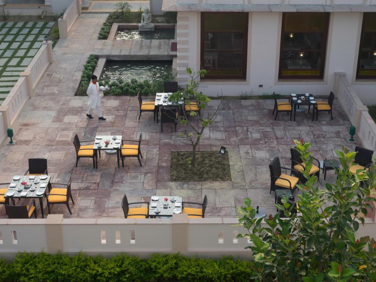 Tree Of Life Resort & Spa Waranasi Zewnętrze zdjęcie